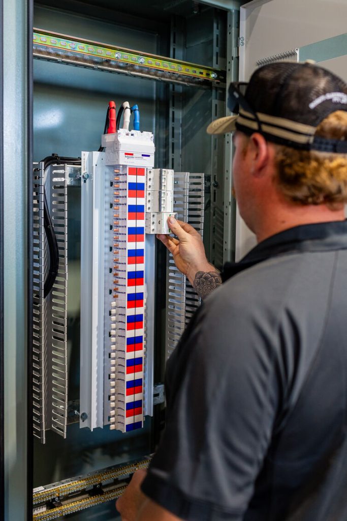 Simple-Electrical-Changes-to-Make-Your-Home-More-Energy-Efficient